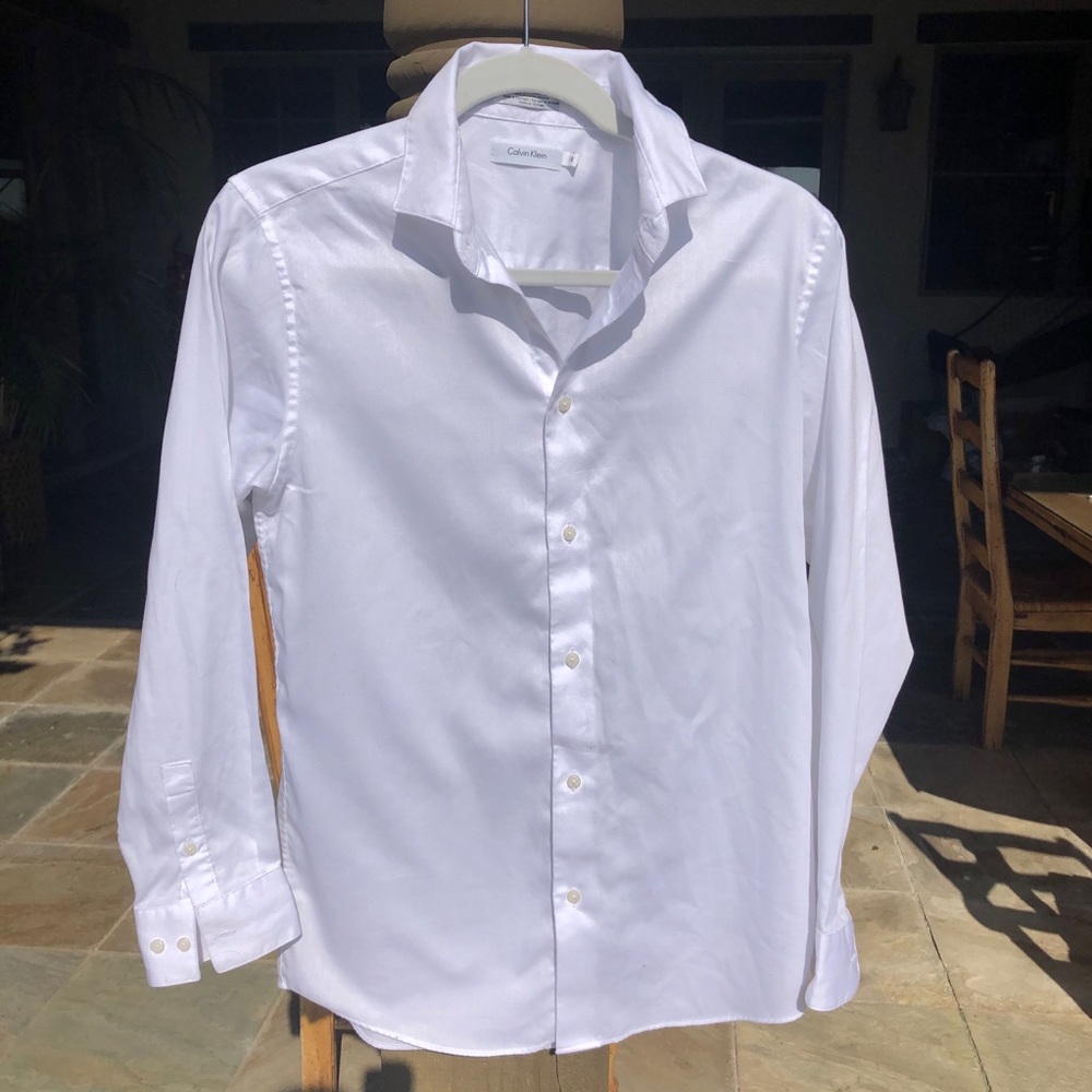 CALVIN KLEIN BUTTON DOWN DRESS SHIRT 18/BIG BOYS